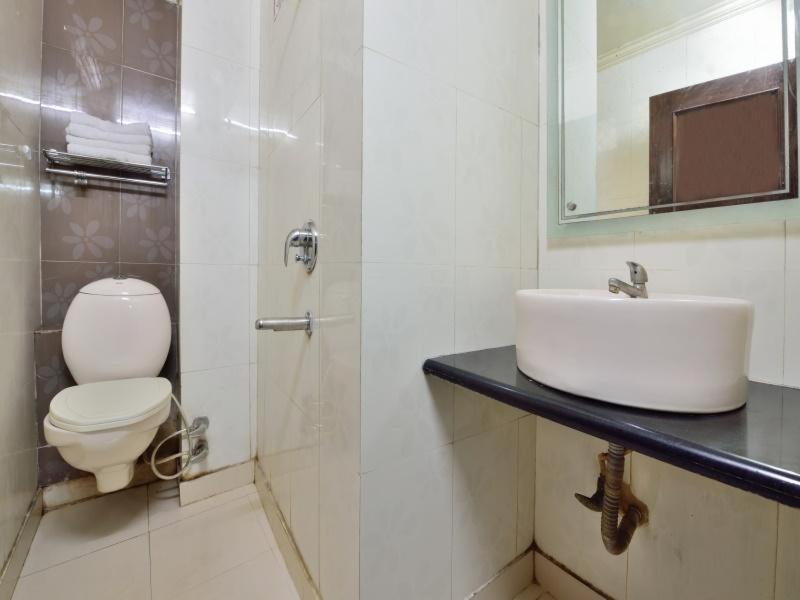 Hotel Sai International Új-Delhi Szoba fotó